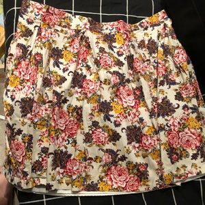 Flower pattern skirt